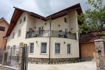 Фотографии Гостевой дом Casa Ivascu Moisei г. Мойсей (Румыния) №1 Фото Гостевой дом Casa Ivascu Moisei г. Мойсей 1