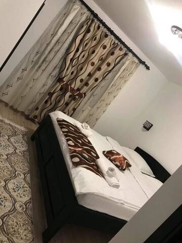 Фото номера Двухместный номер с 1 кроватью и собственной ванной комнатой Лоджи Cabana HATERE г. Мойсей 6